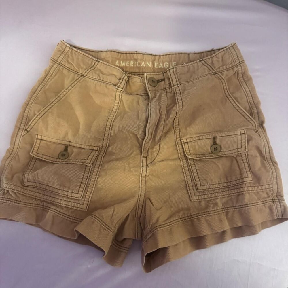 Vintage style American Eagle Tan/brown low-rise cargo shorts